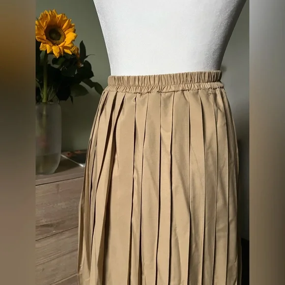 Beige Camel Tan Pleated Elastic High-Waist Modest Maxi Cotton Lightweight Skirt - Picture 7 of 16